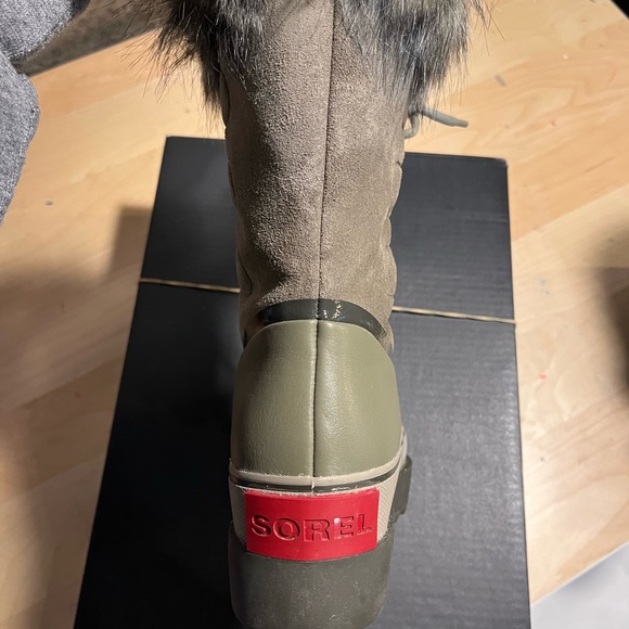 Like NEW SOREL Joan Of Arctic Next Faux Fur Waterproof Snow Boot In Sage - Picture 7 of 9